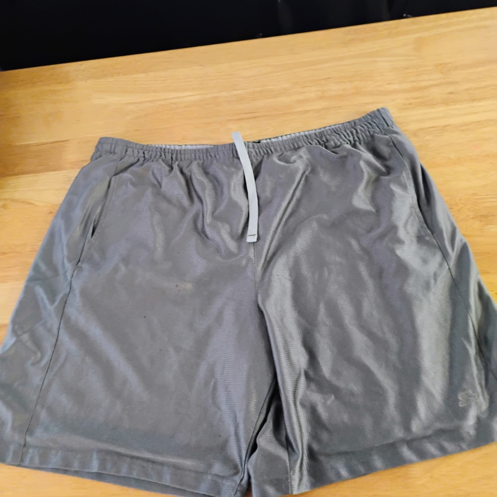 Starter Men's Basketball Gray Shorts